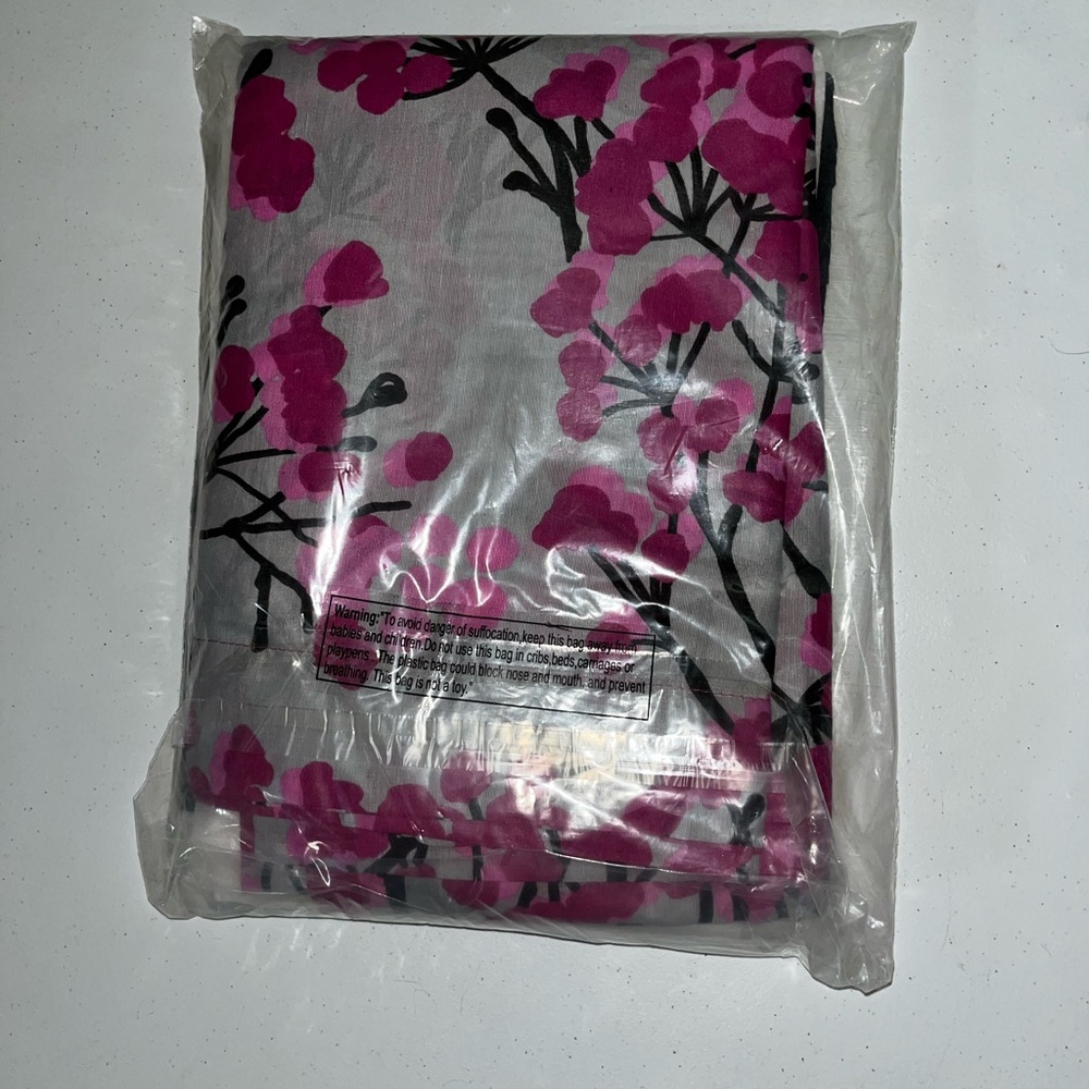 💙 NIBag Queen Size Floral Bedskirt
